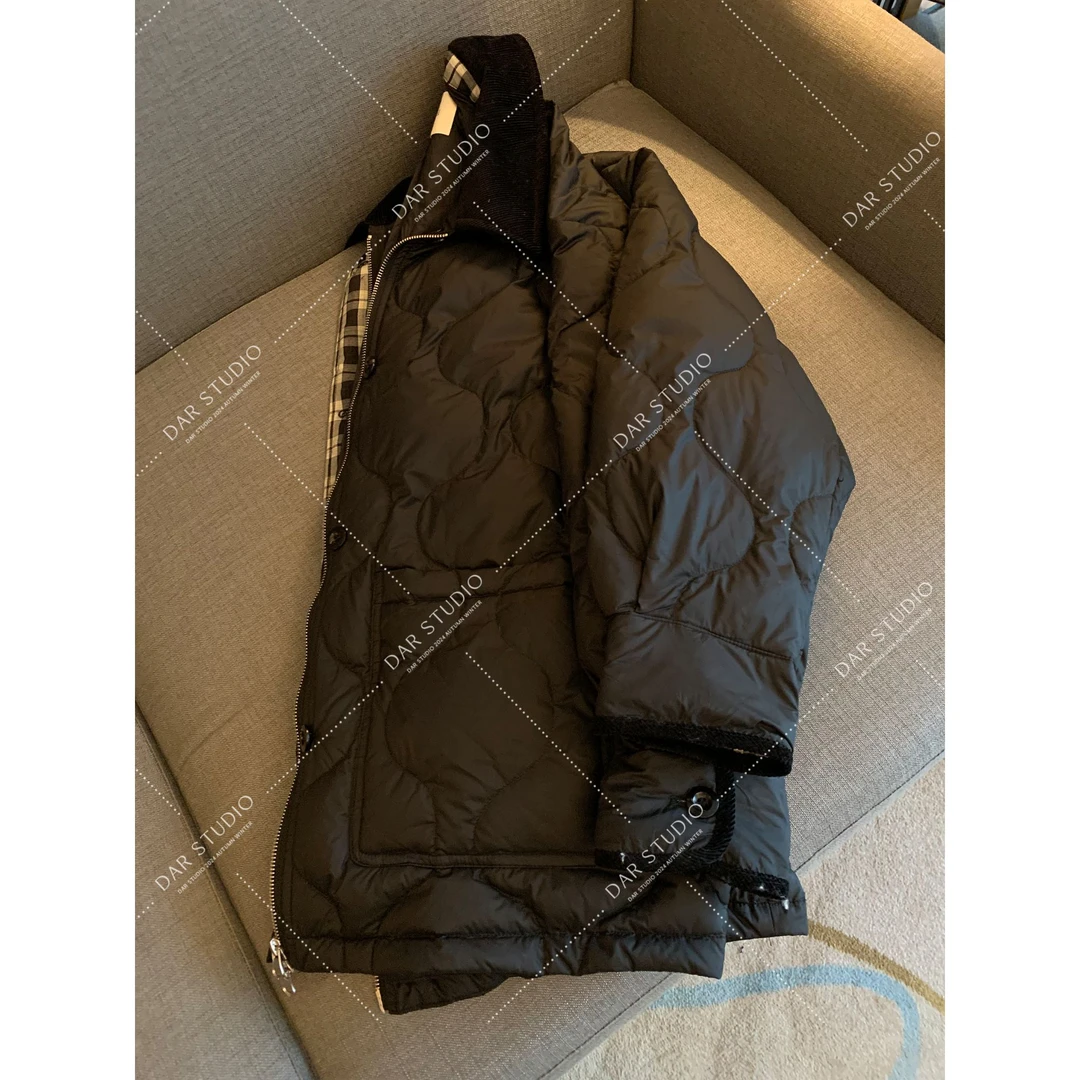 DAR STUDIO 【菱形格鹅绒】90白鹅绒冬季新款拼色时尚羽绒服24076