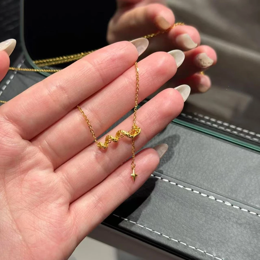 柯柒 钛钢项链 蛇年生肖项链女轻奢小众设计感本命年金色锁骨链