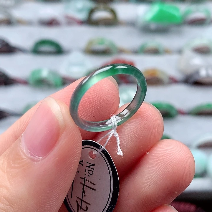 翡翠戒指未镶嵌11-12号