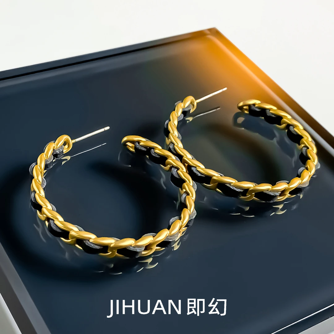 即幻 铜合金耳饰 欧美皮穿链经典耳圈简约百搭轻奢气质耳环B-7943