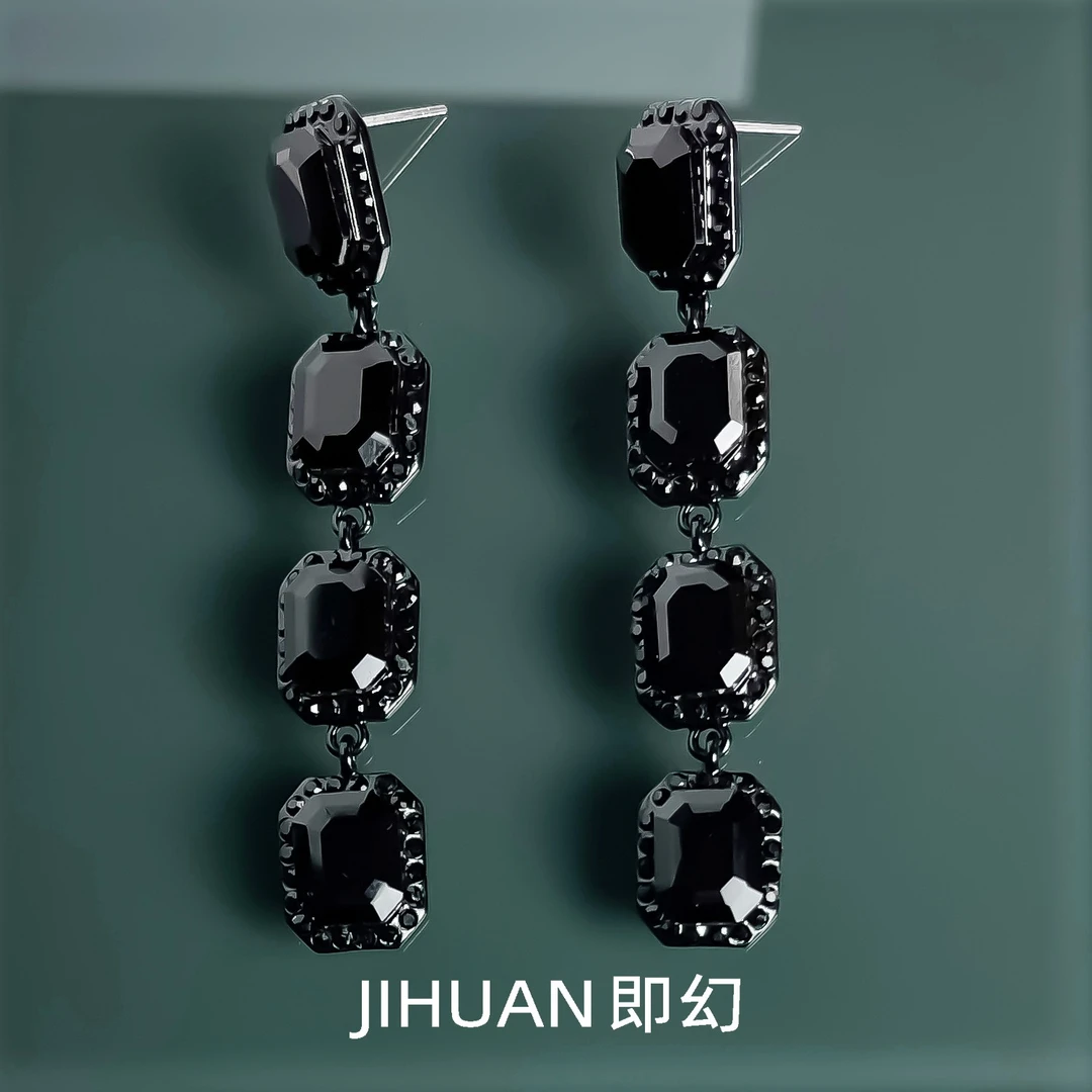即幻 铜合金耳饰 ♦暗欲  欧美黑色时尚气质耳钉 JH-6955