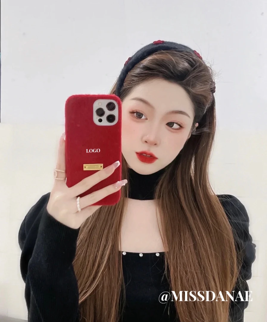 【金丝绒小香风】新年升级版红红火火iPhone15promax14/13手机壳