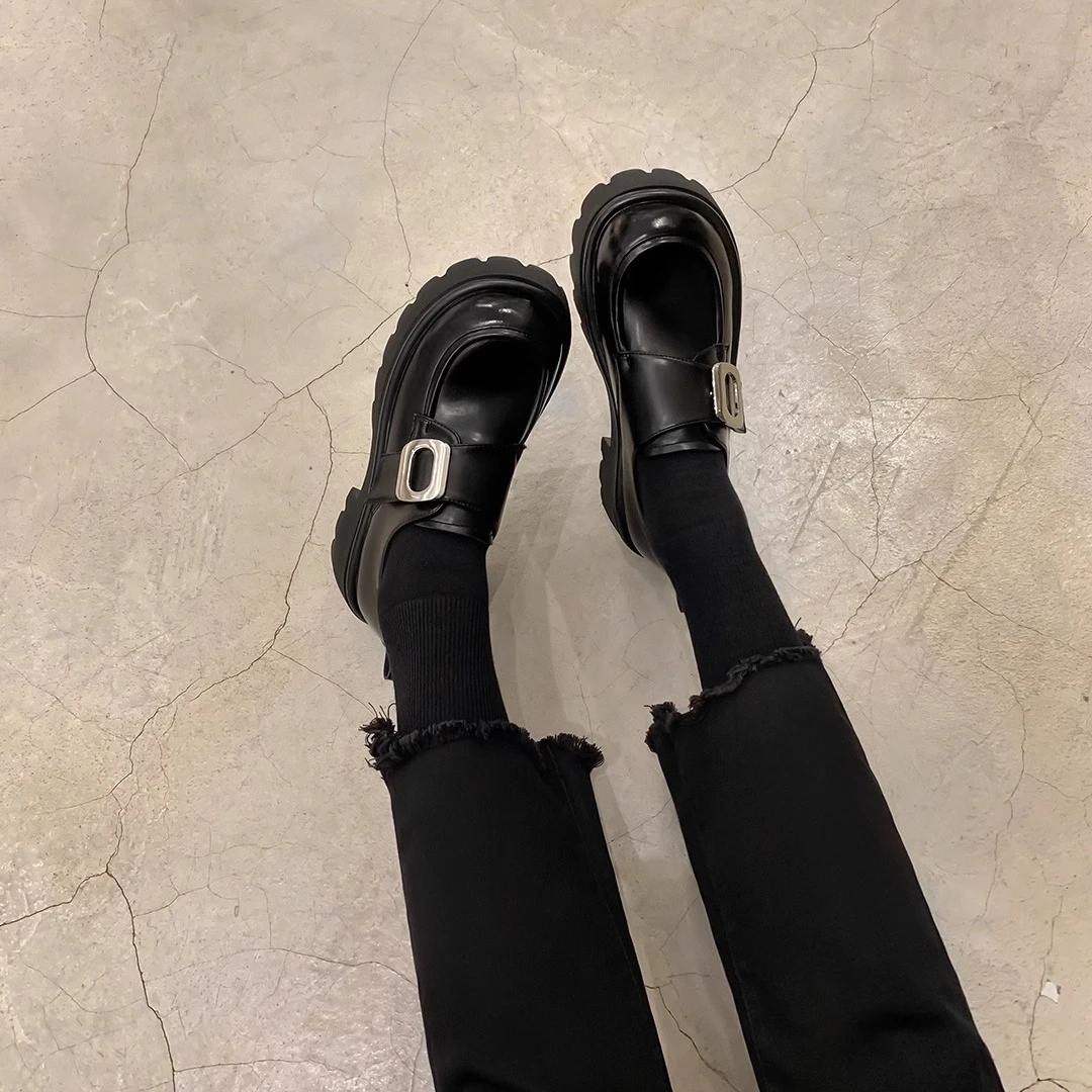 5.5圆头扣带松糕厚底乐福鞋女2024年春季爆款通勤圆头学生小皮鞋