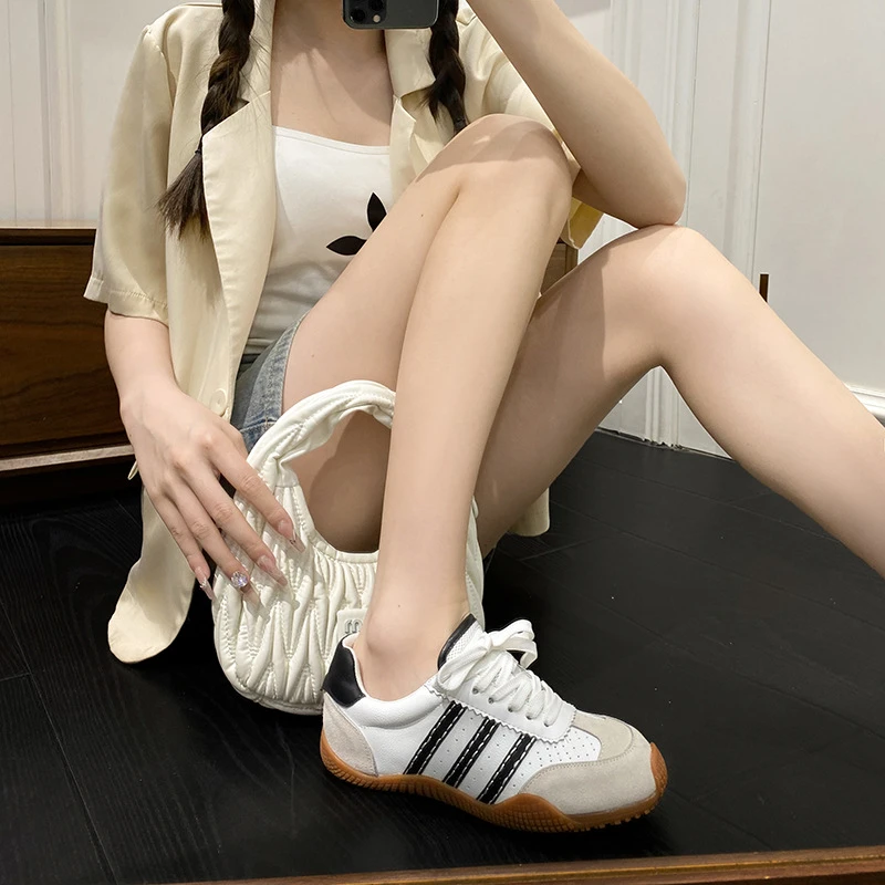 复古德训鞋女时尚新款百搭丑萌休闲运动鞋平底休闲大码女鞋41-43