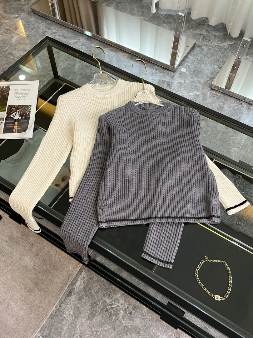 {新品}【留学白月光】重磅针织设计感套头圆领时尚长袖毛衣