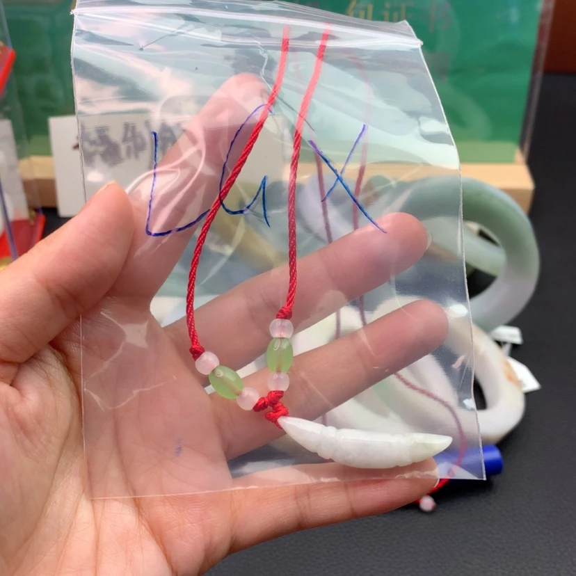 【闪购商品】翡翠颈饰未镶嵌L*X