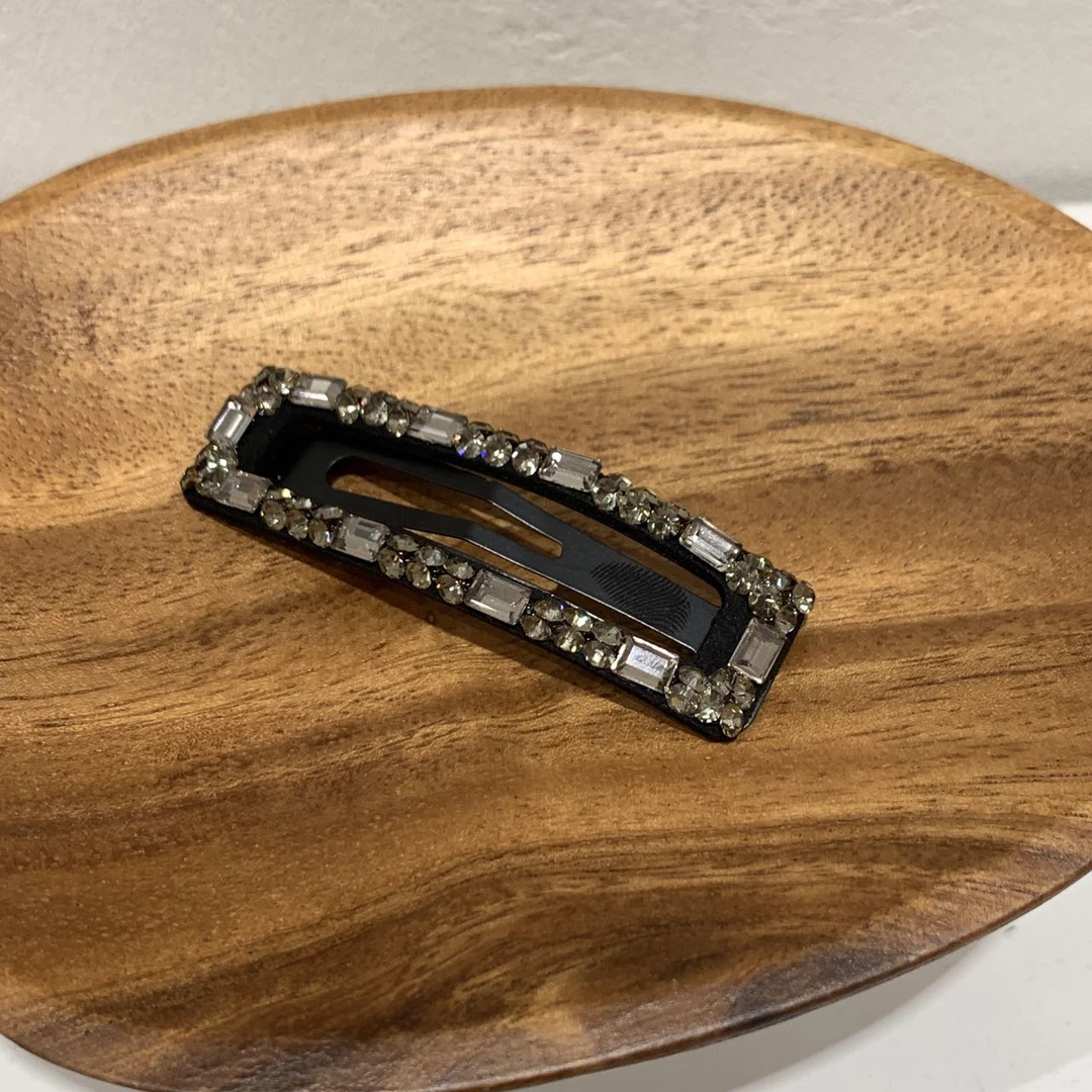 GREBUTY 5322 简约百搭灰色水晶闪闪BB夹