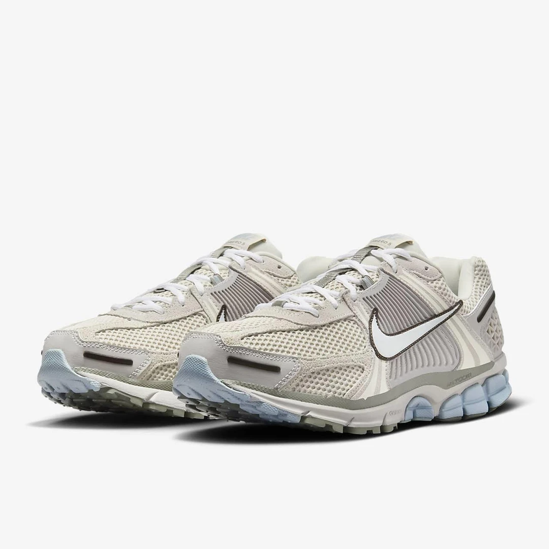 Nike/耐克ZoomVomero5耐磨透气低帮跑步鞋男女同款米灰FZ3653-104