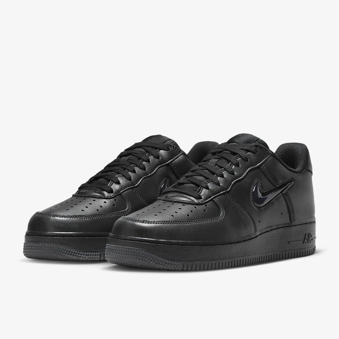 Nike/耐克Air Force 1 Low舒适运动 低帮板鞋 男款黑色FN5924-001