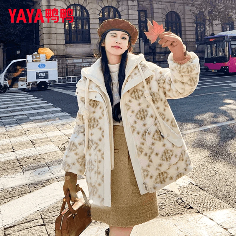 YAYA/鸭鸭羽绒服新款潮流年轻防风保暖鸭绒羽绒服正品保证反季