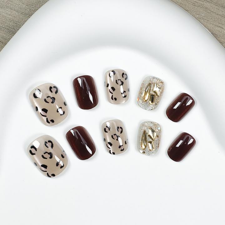 723短款款巧克力色豹纹猫眼穿戴美甲爆闪气质秋冬显白美甲指甲片