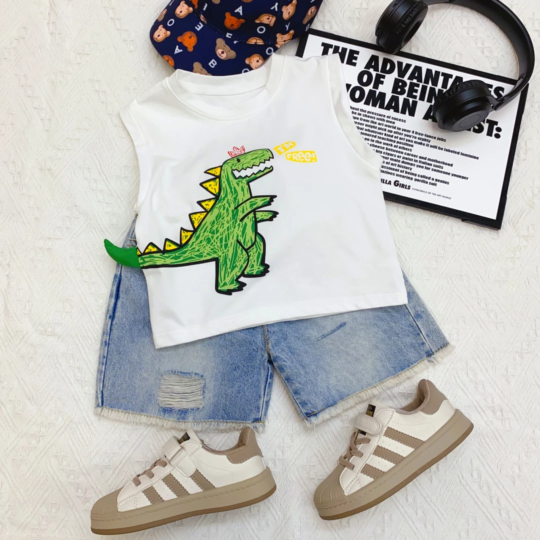 夏季男童白色新款无袖白色百搭洋气薄款圆领恐龙白色上衣短袖8503