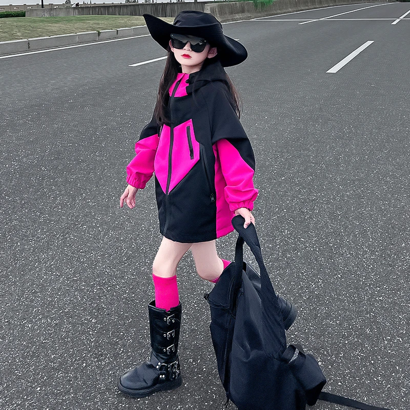 女童秋季新款户外休闲冲锋衣外套2024秋装女孩宽松上衣防风中大童