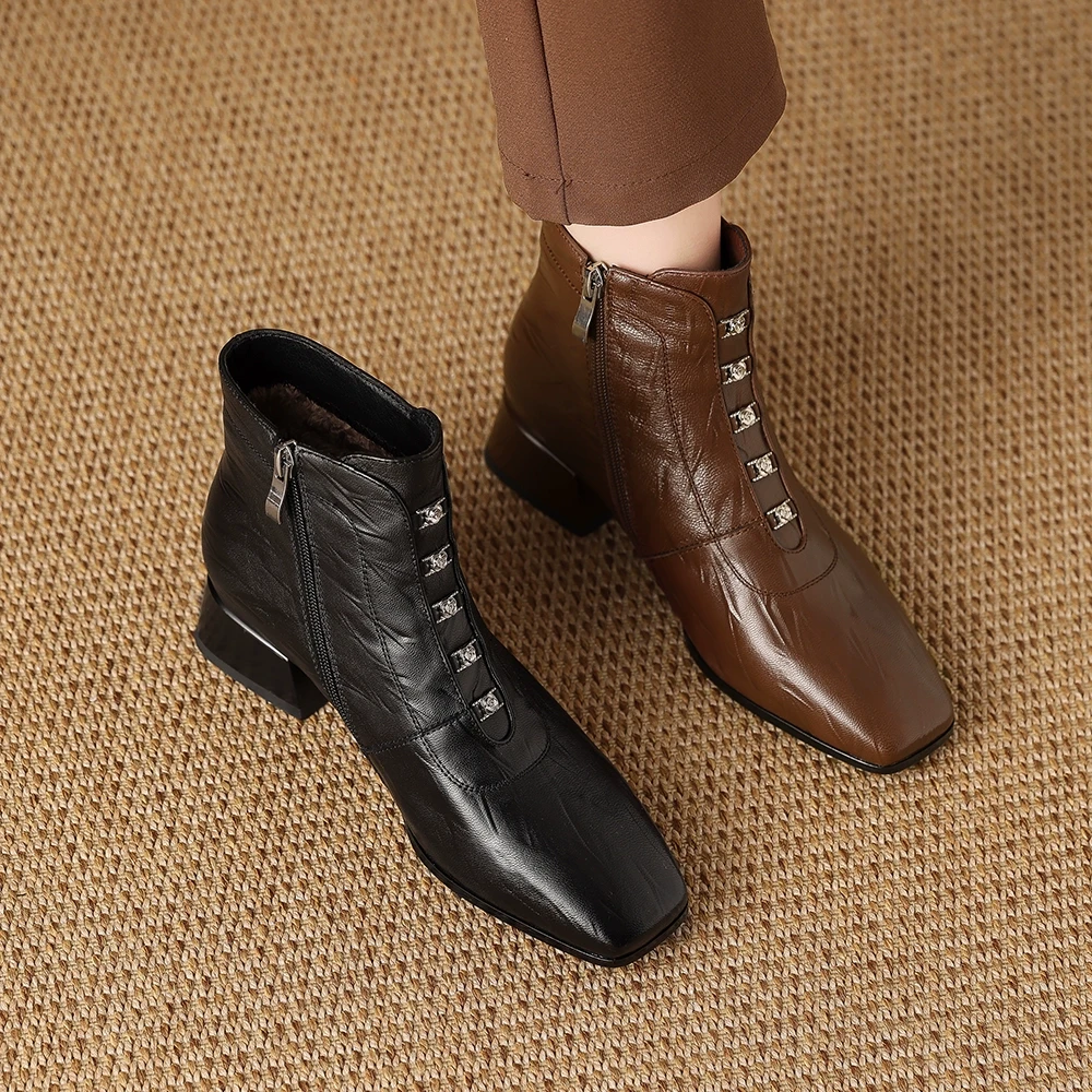 1802-2侧拉链短休闲筒靴真皮方头外穿秋冬短靴中跟妈妈靴女靴