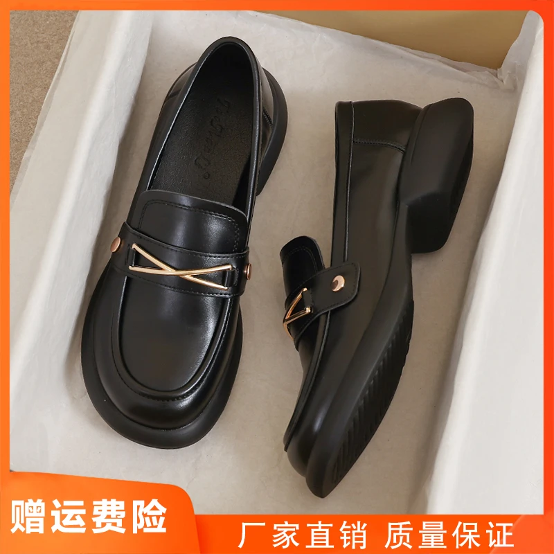 小皮鞋女2025新款春秋季英伦风真皮黑色豆豆大码41乐福厚底43鞋子