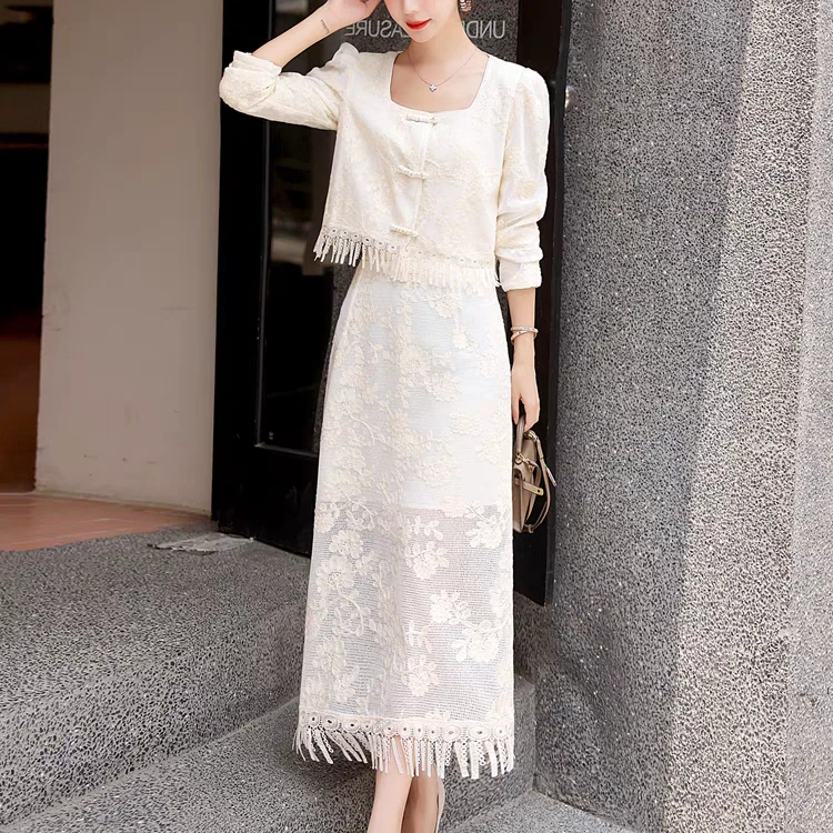 2025新中式春秋新款套装女气质名媛流苏盘口上衣半身裙两件