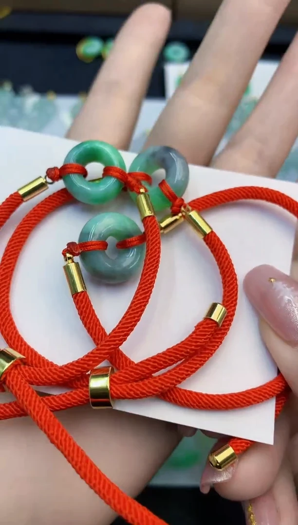 【闪购商品】翡翠颈饰未镶嵌多样性发其一