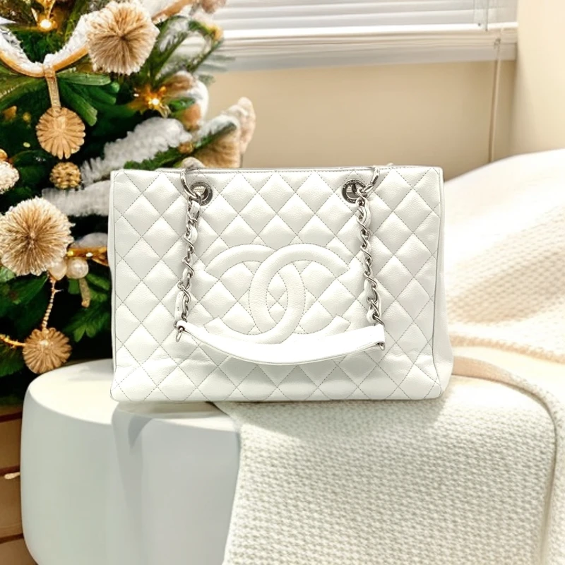 95新 Chanel/香奈儿 牛奢网/14开白色银扣GST单肩包
