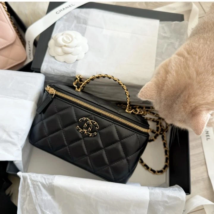 99新 Chanel/香奈儿  牛奢网/24c手提化妆黑金链条包时尚