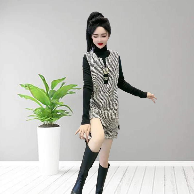 时尚斜纹三件套67023洋气女士气质显瘦网红百搭打底衫短裤女套装-