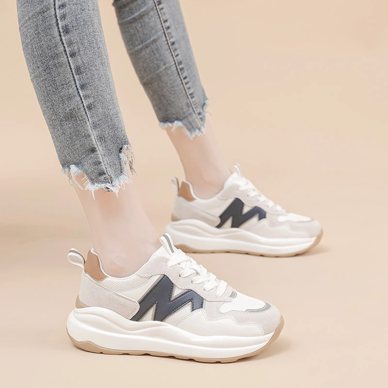 Daphne/达芙妮德训鞋女2025夏季百搭轻便休闲厚底时尚休闲阿甘鞋