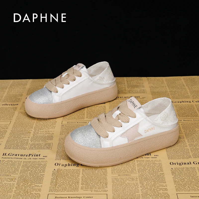 Daphne/达芙妮厚底星星两穿休闲小白鞋女2025夏季新款绸缎面板鞋