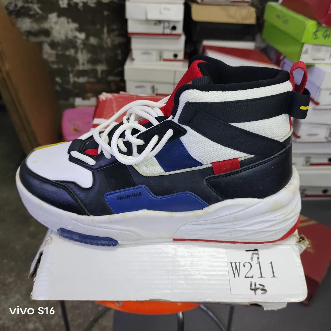 单款-运动鞋-W211