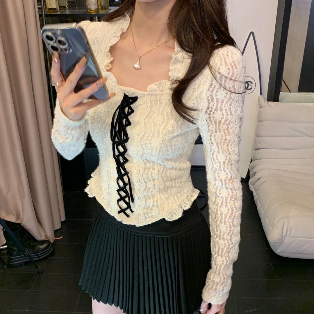 厚乳拿铁法式蕾丝上衣2023气质显瘦小众设计感纯欲小衫XZ39020#