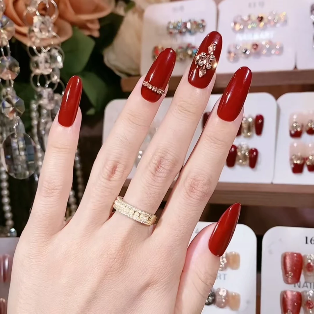 酒红车厘子惊艳过年穿戴甲纯手工小众红色带钻新款原创美甲贴片
