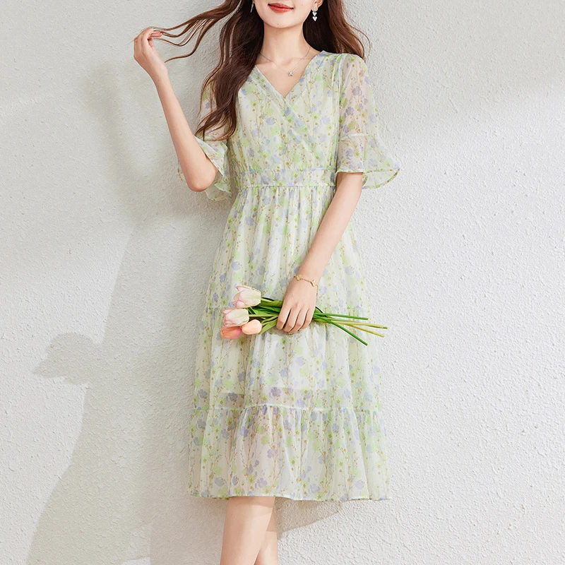 皮尔卡丹夏装连衣裙洋气2024新款小个子中老年女夏季短袖碎花裙子