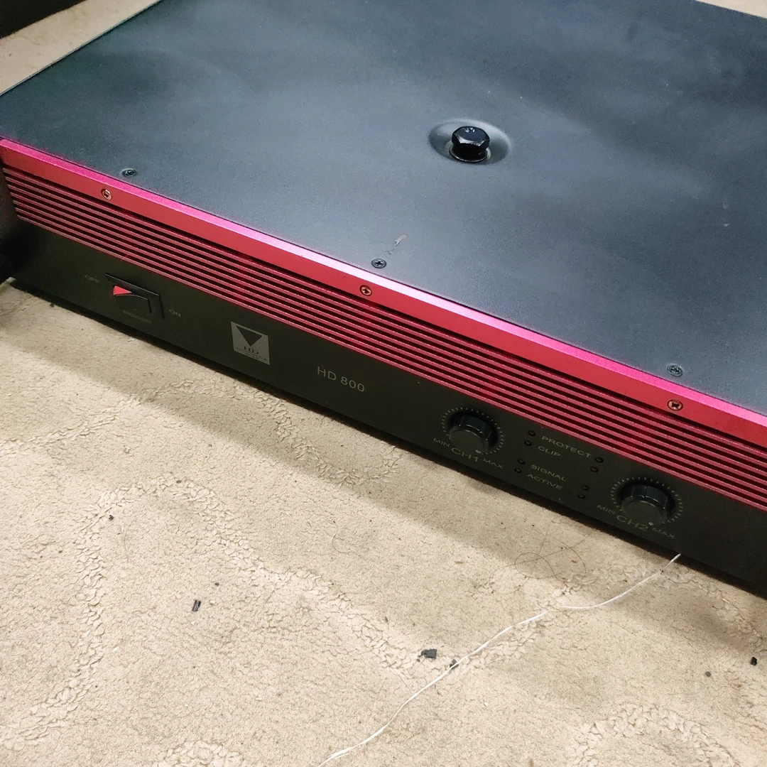 赫德800w+800w功放一台，不包邮