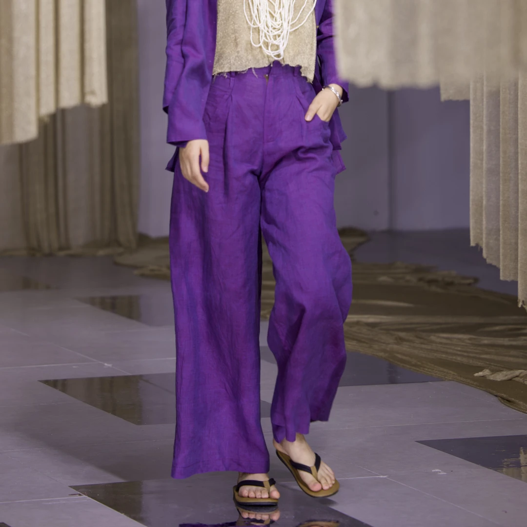 周琦默浪漫烟熏紫紫简约艺术感阔腿裤