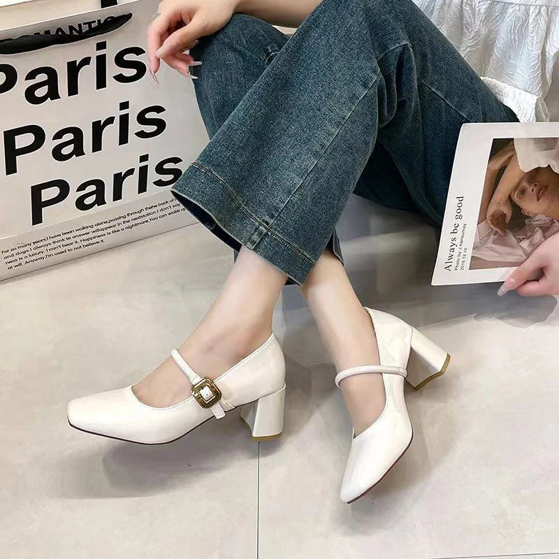 新款时尚百搭法式粗跟方头浅口温柔中跟单鞋玛丽珍246016