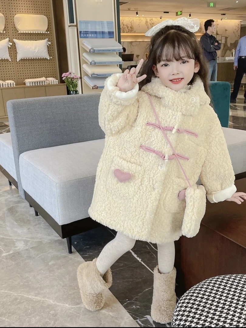 秋冬拉女童外套2023新款羊羔毛加绒加厚大衣女宝冬季时髦洋气保暖