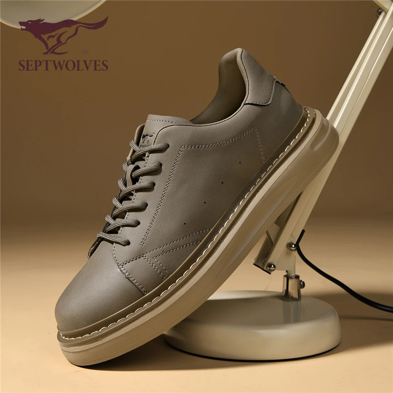 七匹狼休闲板鞋男2025春季新款小马丁靴男鞋户外百搭设计复古潮鞋