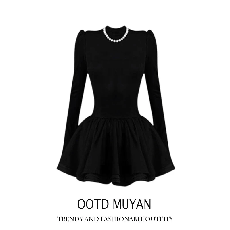 千金小黑裙公主连衣裙女2024秋冬新款大衣内搭半高领针织裙蓬蓬裙