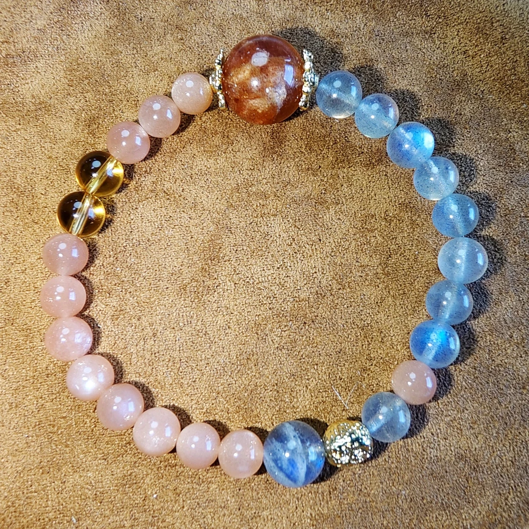 AJ108 瑶池星光—橙月光灰月光草莓胶花黄水手串