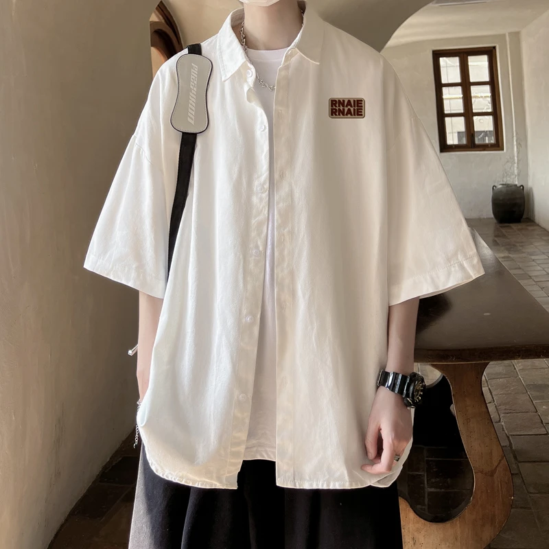 日系短袖衬衫男款夏季高级感痞帅冰丝休闲上衣服沙滩宽松白色衬衣