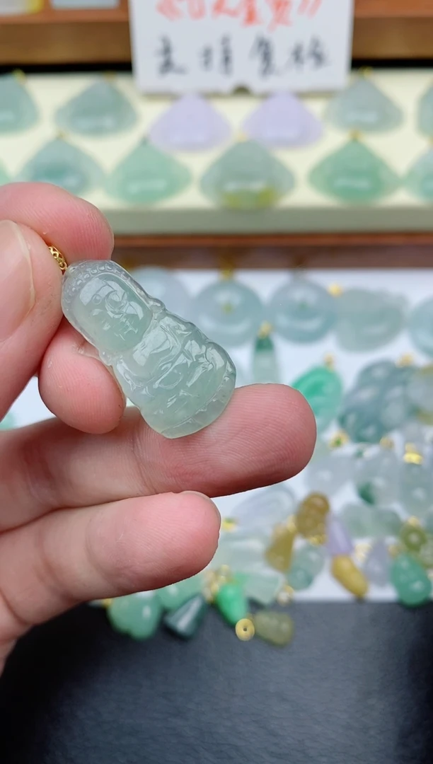 【闪购商品】翡翠颈饰18K金镶嵌宝宝佛128