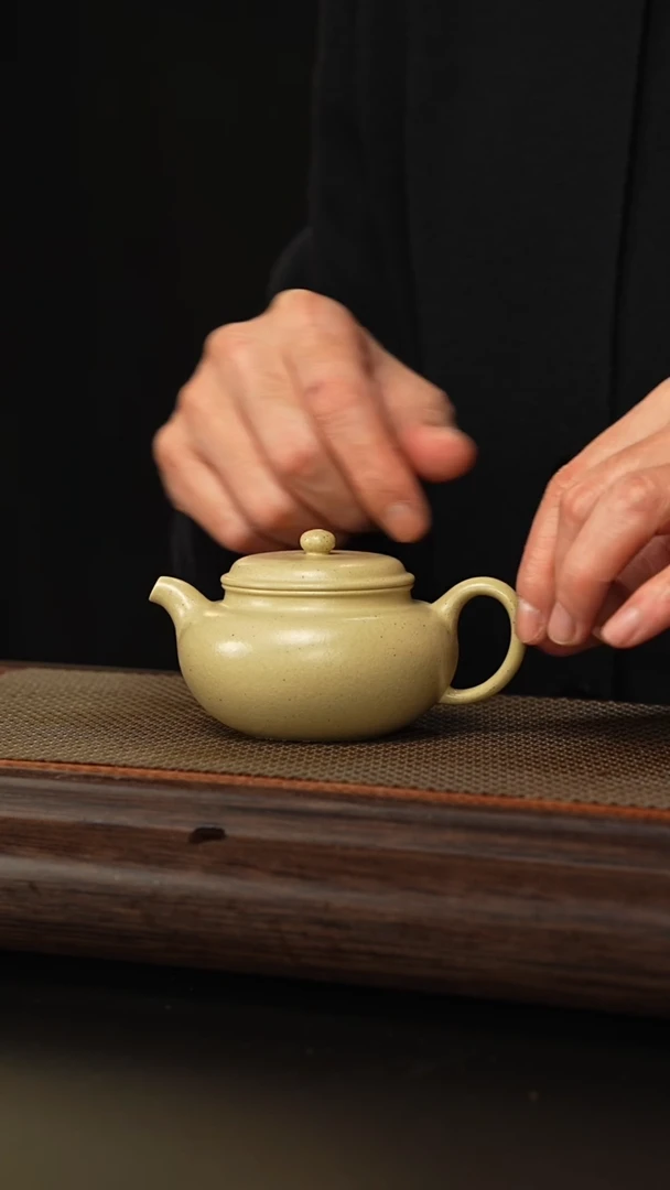 【闪购商品】紫砂茶壶WZH 仿古 本绿