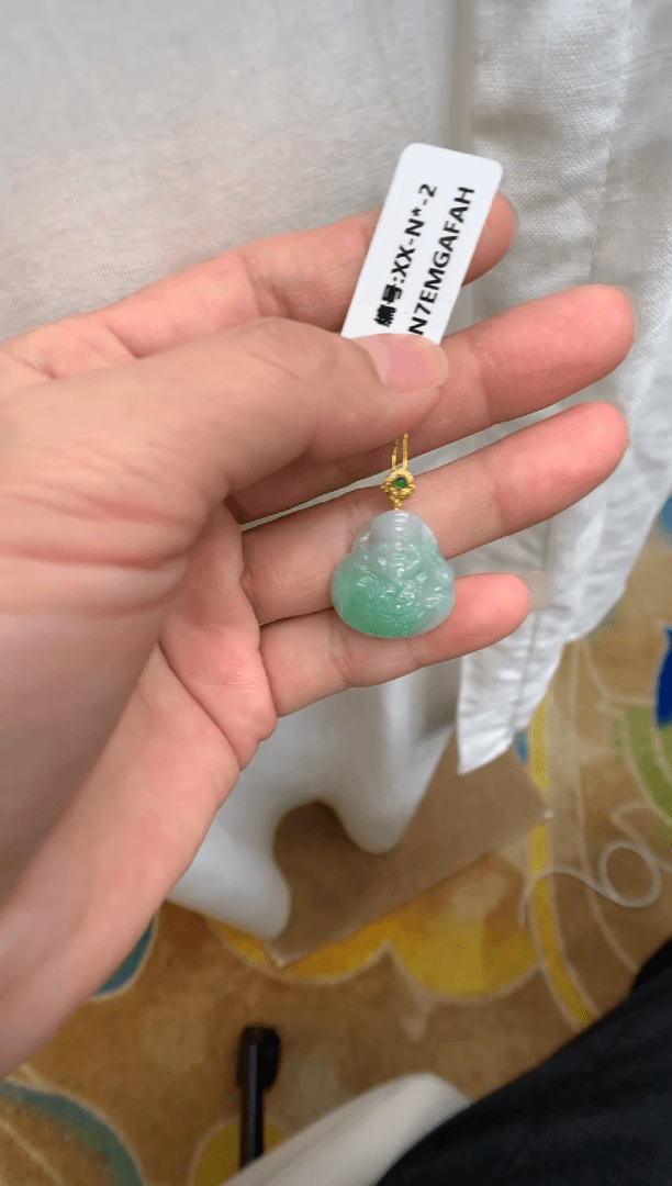 【闪购商品】翡翠颈饰18K金镶嵌财神