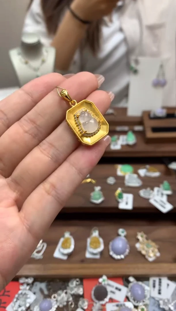 【闪购商品】翡翠颈饰银S925镶嵌葫芦