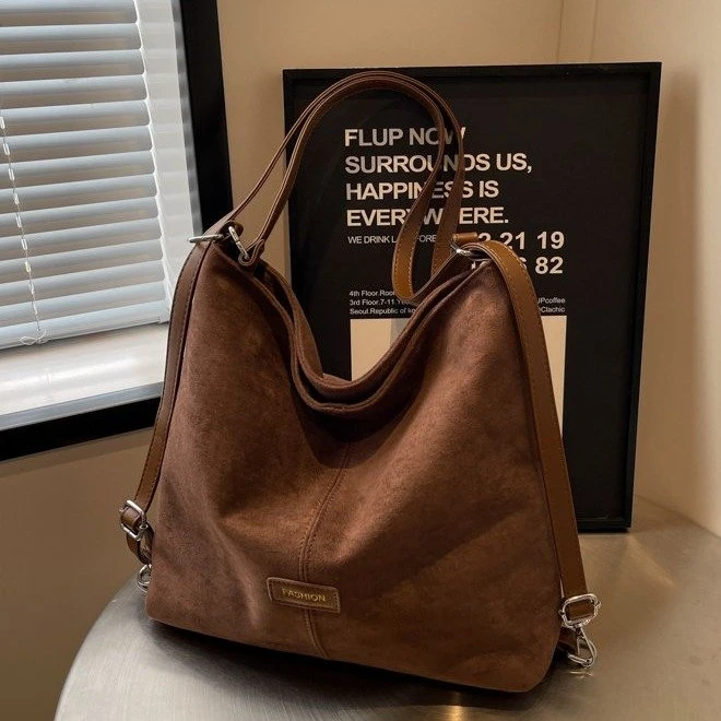 大容量包包女秋冬2024新款磨砂复古双肩包时尚休闲百搭单肩水桶包