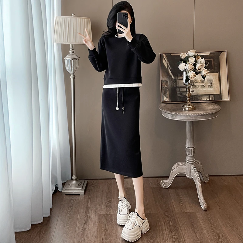 2025春秋气质黑色休闲运动套裙女时尚减龄假两件上衣半身裙两件套