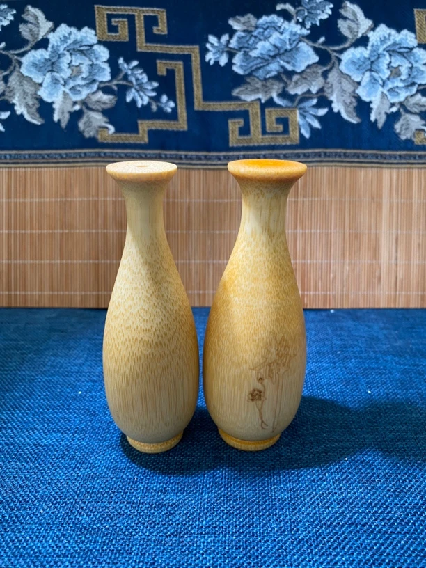 实心竹雕刻花瓶(送红油手套)