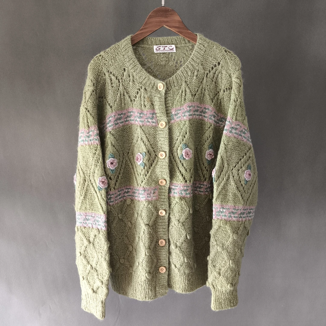 (扣号下单)高品质女生复古文艺混纺刺绣毛衣开衫