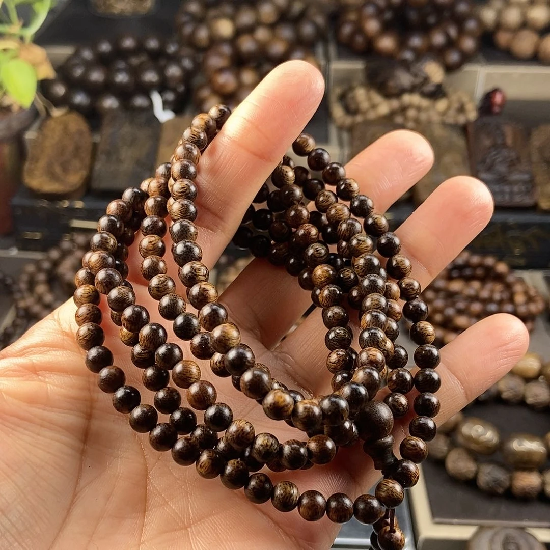 沉香手串?*?越南芽庄白棋雷击玉化