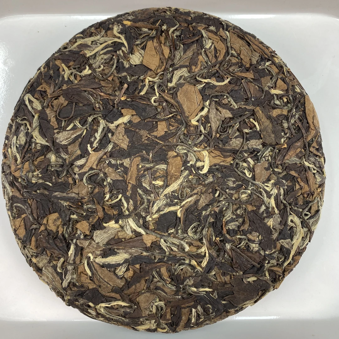 叶芽泉原料分享 2011年 老白茶饼 258g