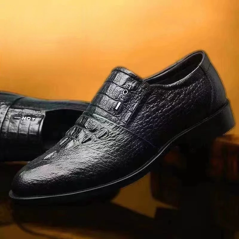 鳄鱼纹皮鞋男青年商务休闲透气英伦风男鞋套脚百搭男士正装皮鞋