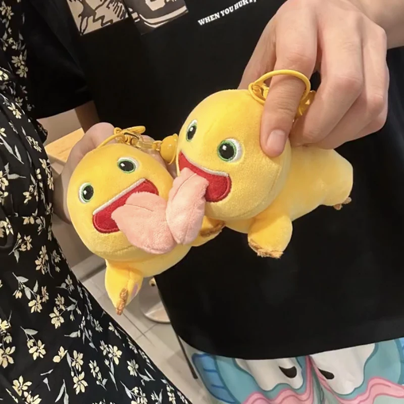 正版奶龙公仔吐舌头舔龙挂件玩偶毛绒玩具磁吸亲嘴钥匙扣抱枕娃娃